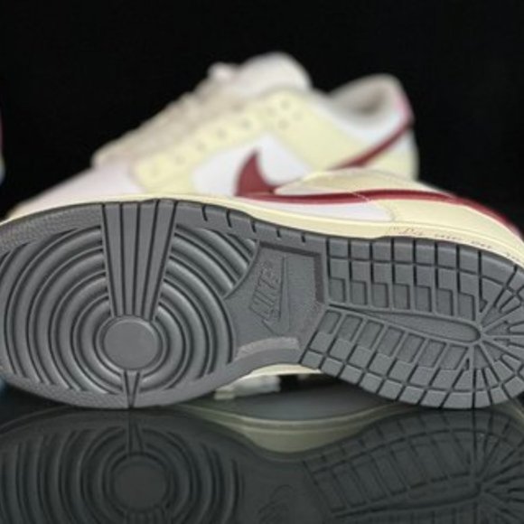 Nike Dunk Low main image 7